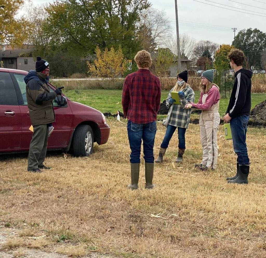 Ms. Hain Builds Local FFA Chapter