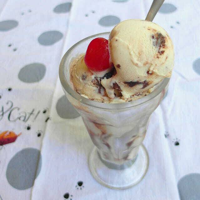 10 Ideas to Make Your Own Sundae Sunday