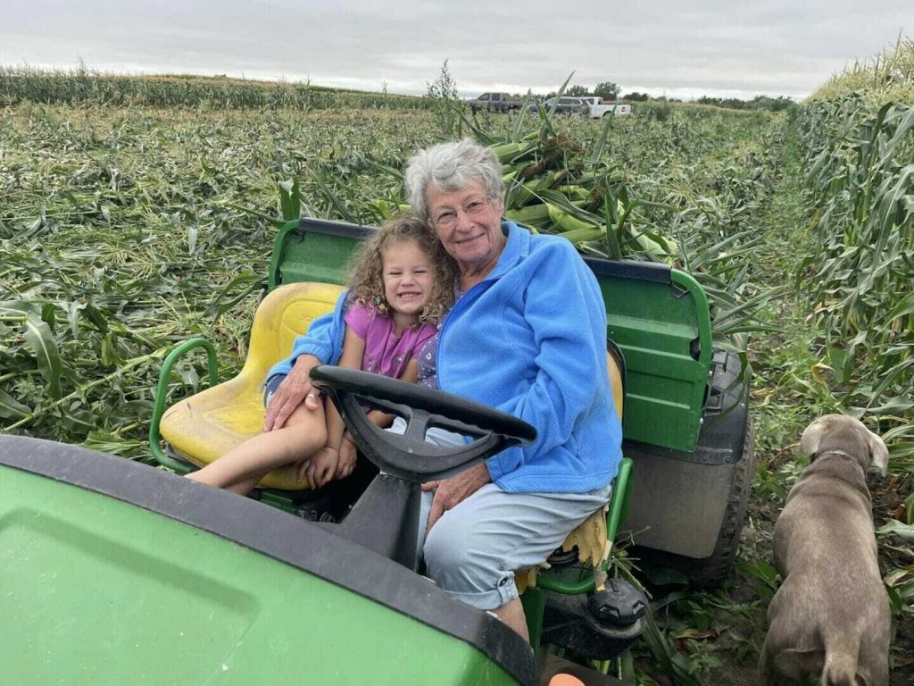 4 Generations Lend Helping Hand to Harvest Fresh Ears Daily