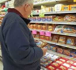 More men shopping, better breakfasts headline 2013 food trends