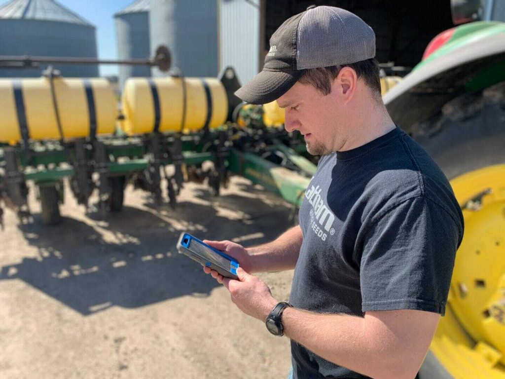 Now There’s a  FieldView™ Cab App for iPhones!