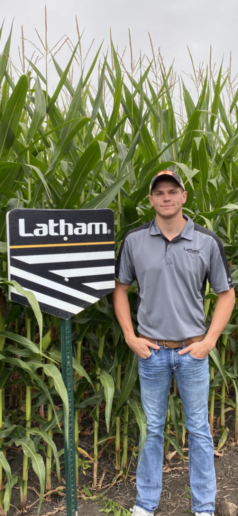 Evan Hansen Completes Summer Internship with Latham Seeds